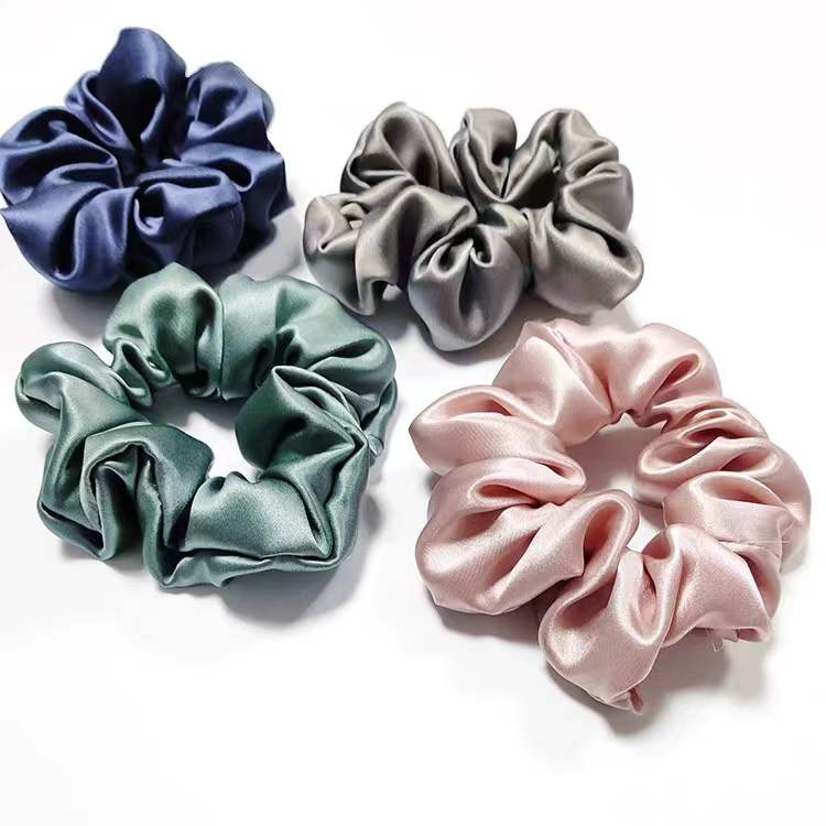 Augstas kvalitātes 22 momme Shiny Silk Scrunchies Luxury 6 A Silk matu gumijas Scrunchy pielāgotā krāsā