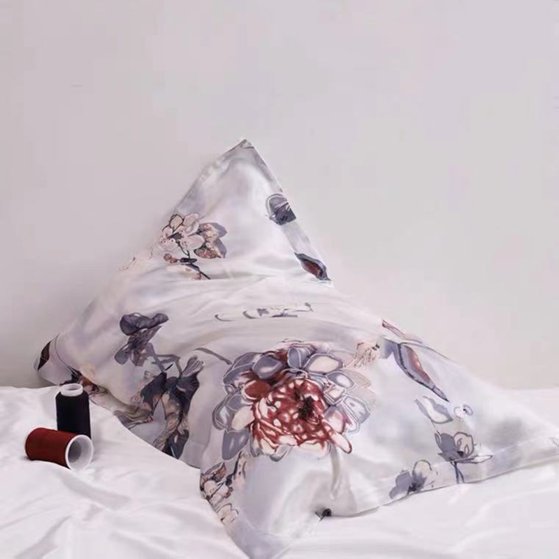 New fashion custom design print  100 silk pillowcase manufacurer