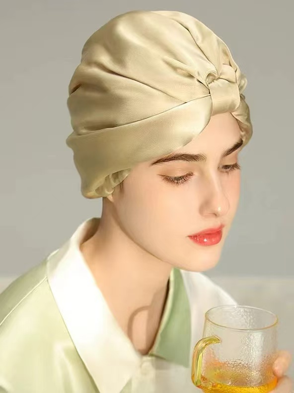ШЕЛКОВАЯ ШАПОЧКА